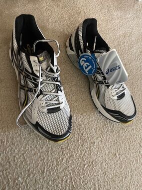 Asics White Black Yellow Gel Cushion Running Shoes